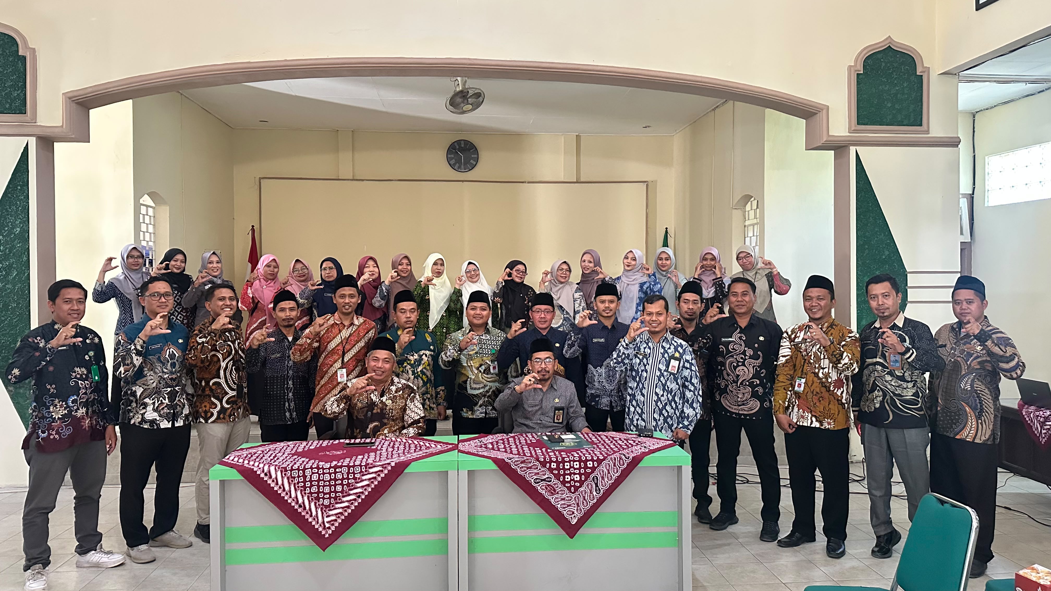 Tingkatkan Kualitas Layanan Informasi, MAN 2 Brebes Hadiri Sharing Session dan Pembentukan Tim Kreatif Kemenag Brebes