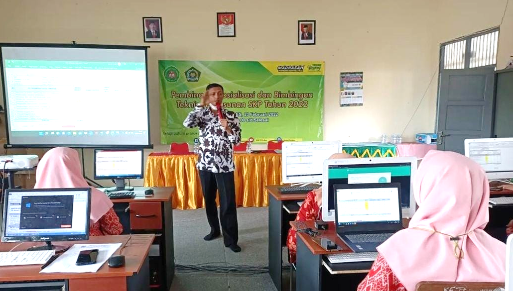 PNS MAN 2 Brebes ikuti dan Hasilkan SKP produk Bimtek Penyusunan SKP Tahun 2021