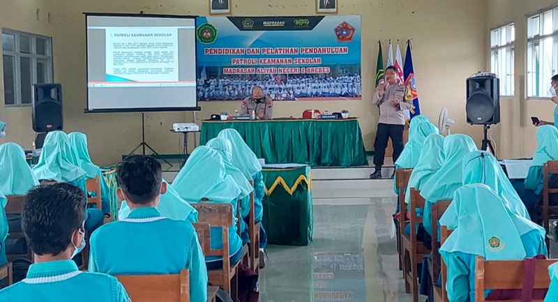 Diklat Tindakan Pertama Tempat Kejadian Perkara (TPTKP) Kegiatan Patroli Keamanan Sekolah MAN 2 Brebes